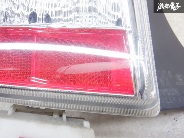 トヨタ純正 ZVW30 プリウス 後期 LED テール テールランプ テールライト 左 左側 助手席側 STANLEY 47-55 棚2N22_画像4