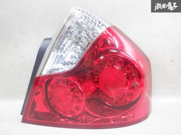 US 日産純正 Y50 フーガ LED テール テールランプ テールライト 右 右側 外側 KOITO 220-63788 インフィニティ 棚2M12_画像1