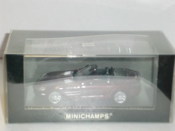 ☆1/43 MiniChamps Mercedes-Benz SLR-McLaren Roadster 2007 レッドメタリック