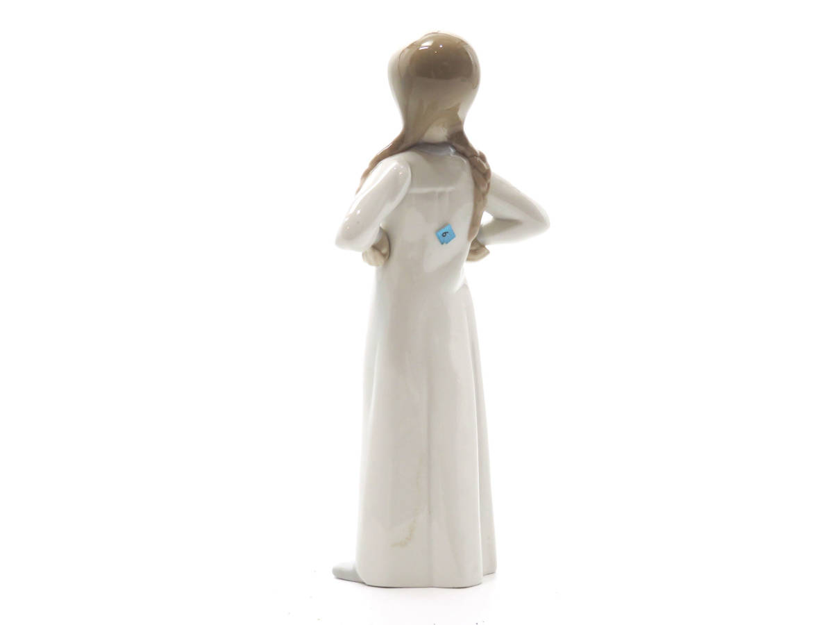 14462 美品 LLADRO リヤドロ パジャマパーティ 生意気な女の子 14462 美品 LLADRO リヤドロ パジャマパーティ 生意気な女の子