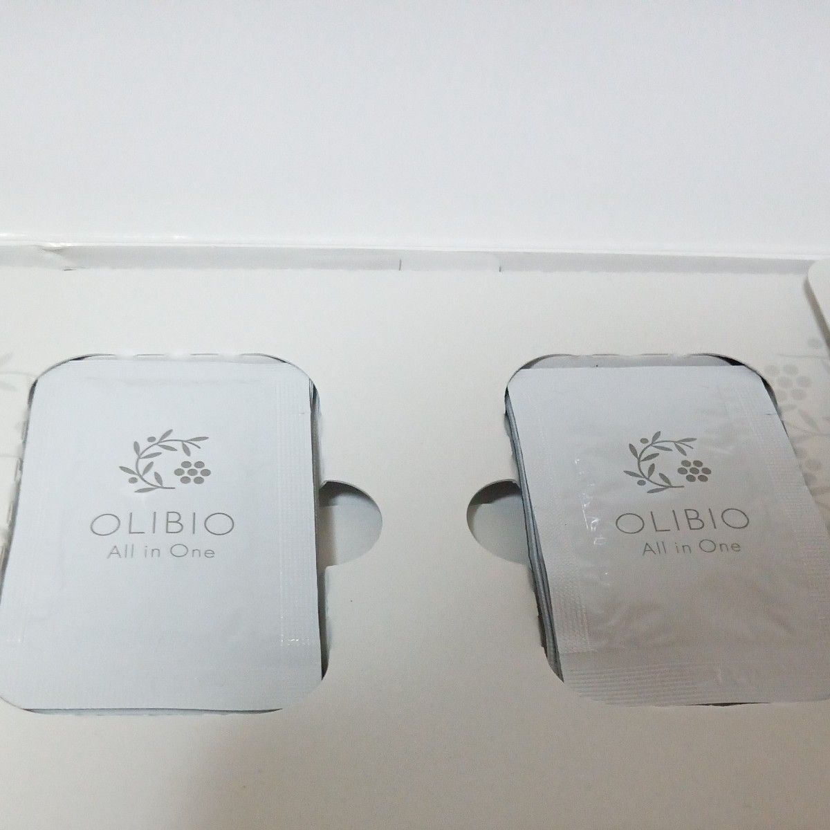 OLIBIO オールインワン オリビオ オリーブ乳酸菌 ホワイト クリーム WHITE 美白