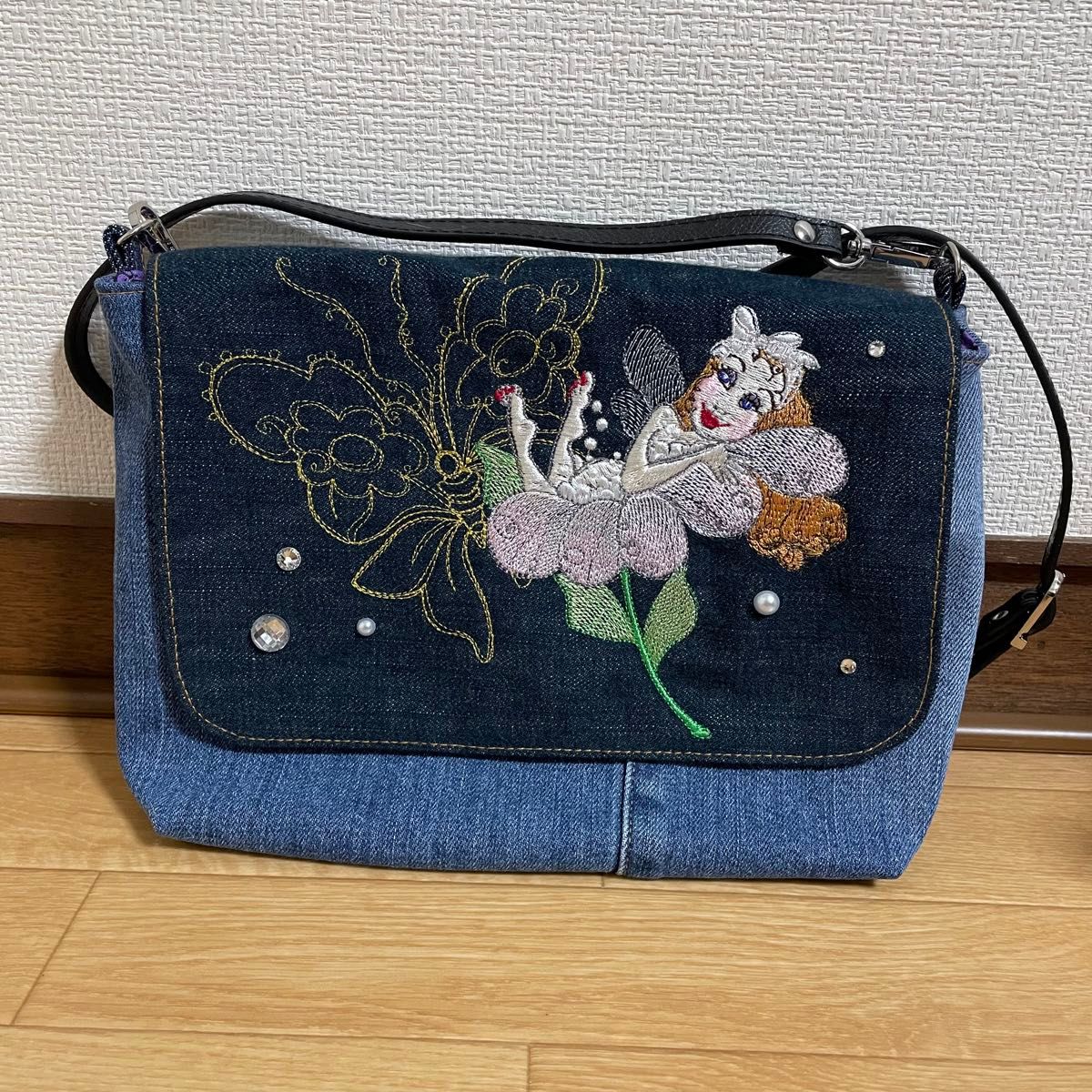 ロラライハリスブルーデニムsew刺繍のバッグ ロラライハリスブルーデニムsew刺繍のバッグ