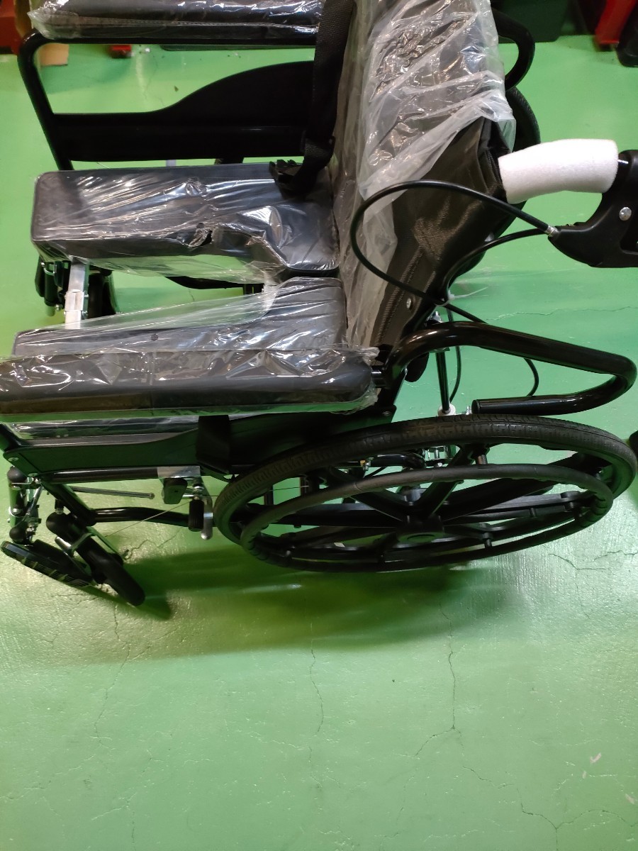 0512/2502 車椅子 折りたたみ リクライニング 介護用　自走　トイレ付　※同梱不可_画像2