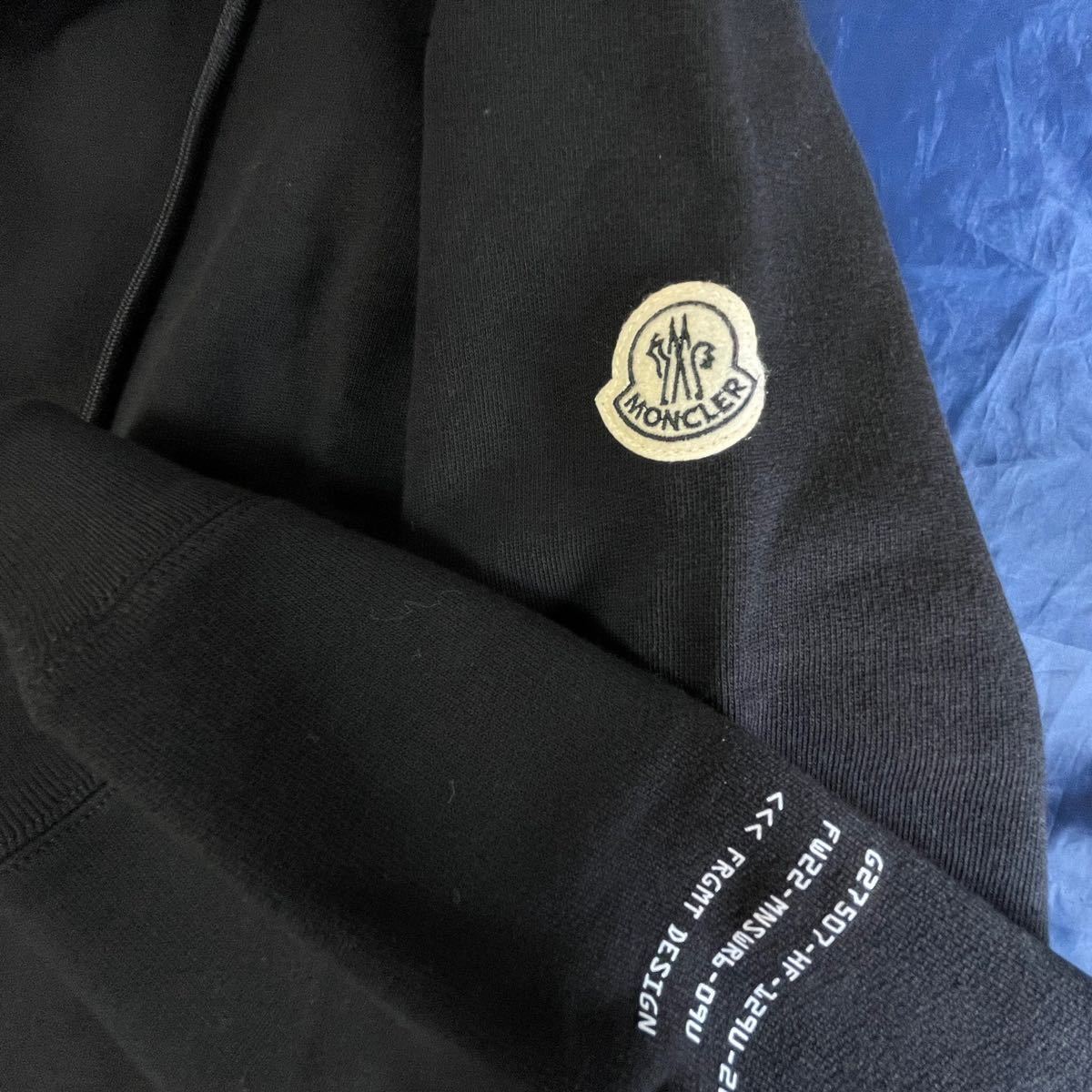 本物 新品 39638102 MONCLER モンクレール/ FRGMTコラボ L相当 大人気 限定高級裏起毛フーディー バックロゴパーカー モンクレールジャパン_画像6