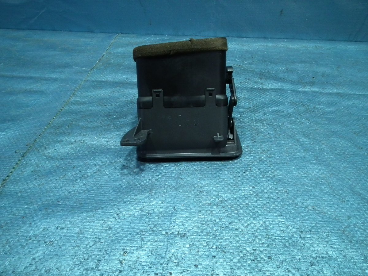  Toyota Corolla Wagon AE100 AE101 AE102 CE100 CE101 CE105 CE108 EE101 EE102 EE103 EE104 EE108 original air conditioner outlet port 55670-55688
