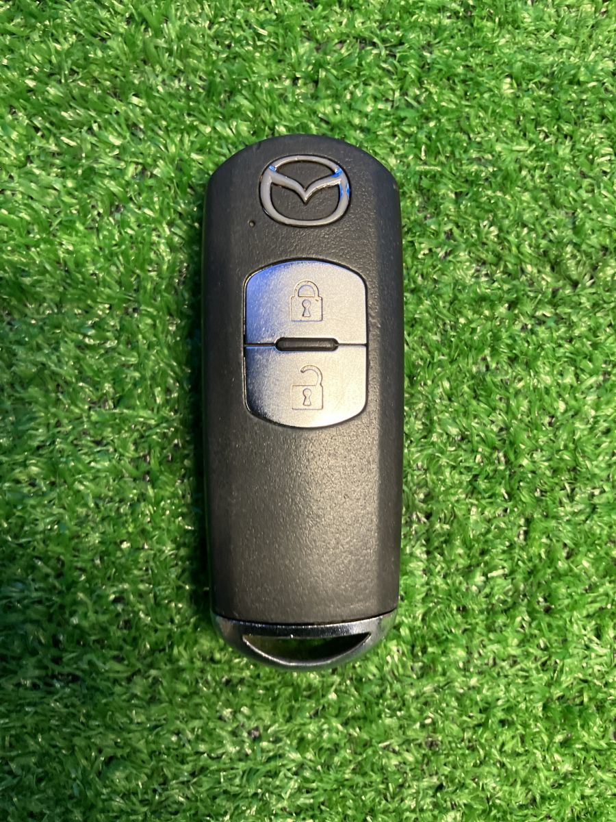 Бесплатная доставка !! Перемещение Mazda Подличная Atenza GJ2FW Smart Key Кнопка 2