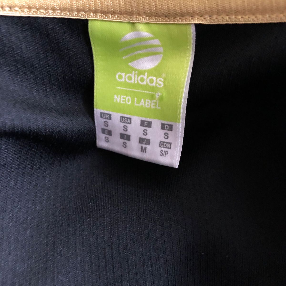 adidas トラックジャケット ジャージ3ストライプ 黒金 NEO LABEL adidas トラックジャケット ジャージ3ストライプ 黒金 NEO LABEL
