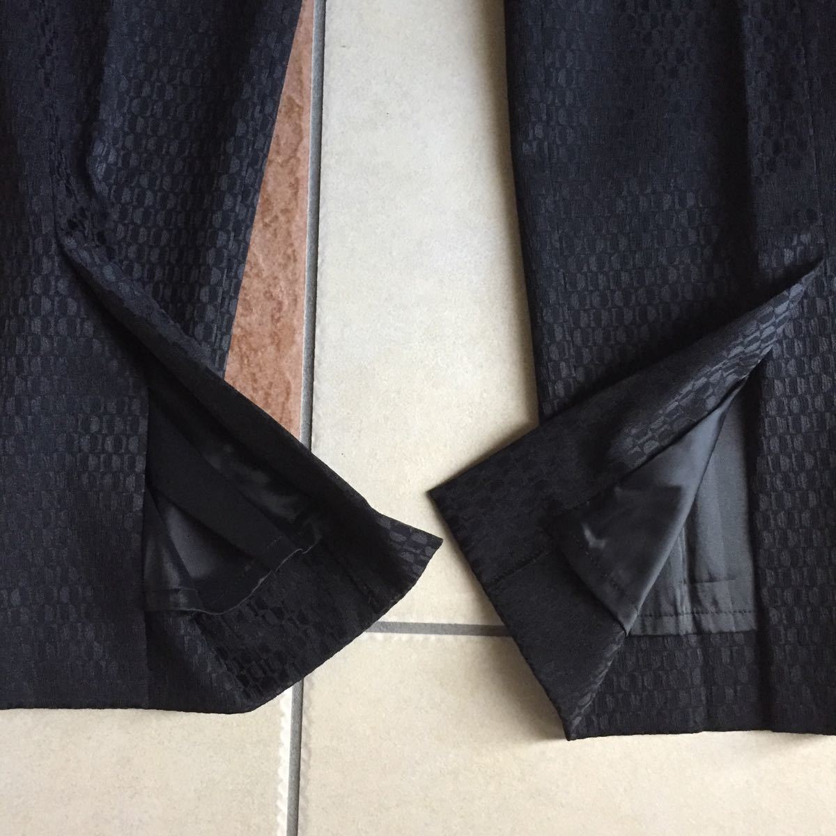  образец товар не использовался не прибывший Indivi INDIVI V.A.I. Indivi bai модный общий рисунок брюки размер 38 глянец есть чёрный сделано в Японии 