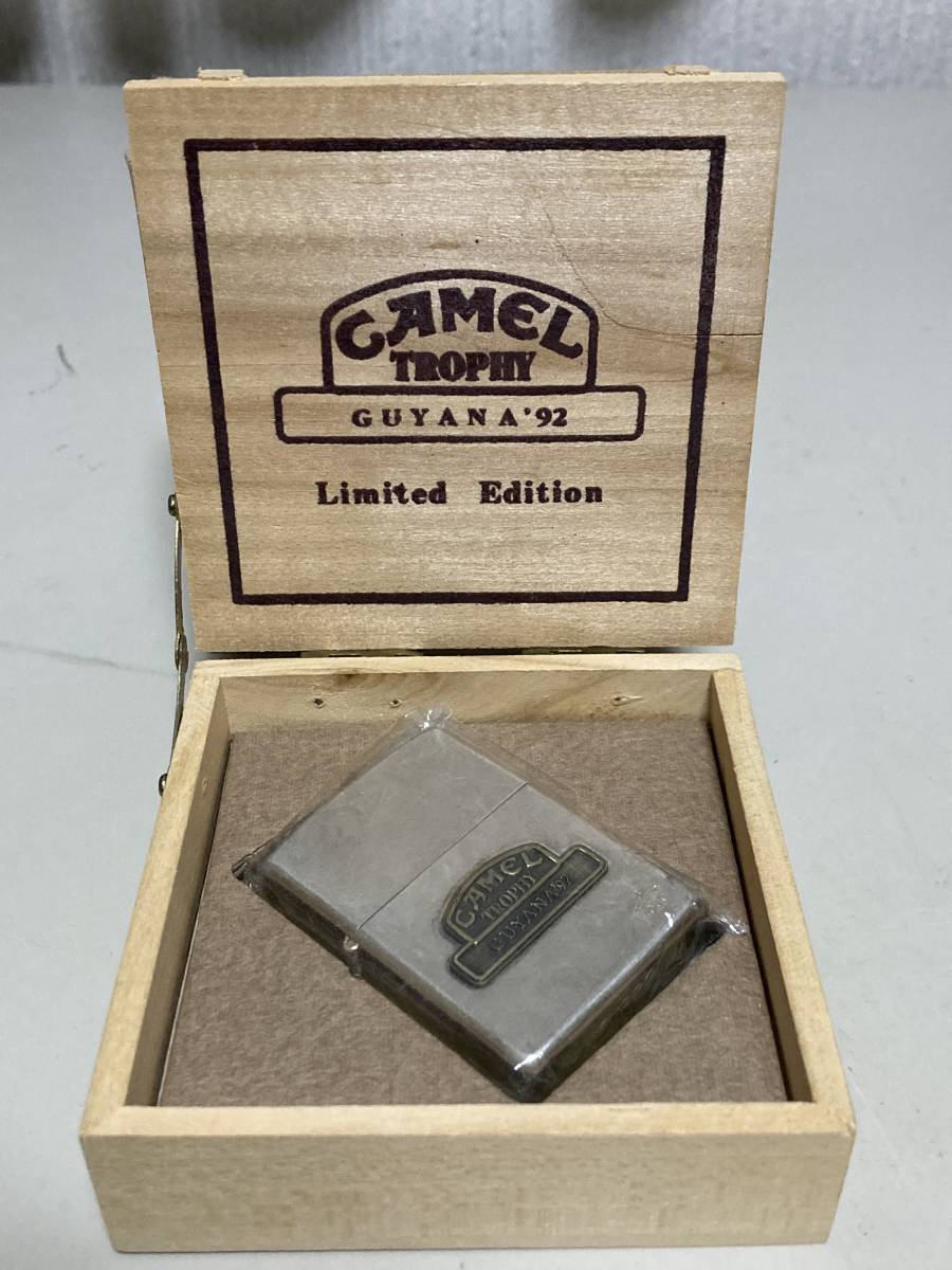  　Zippo　ジッポ　CAMEL　TROPHY　GUYANA　'92　ケース付き　中古品　　_画像2