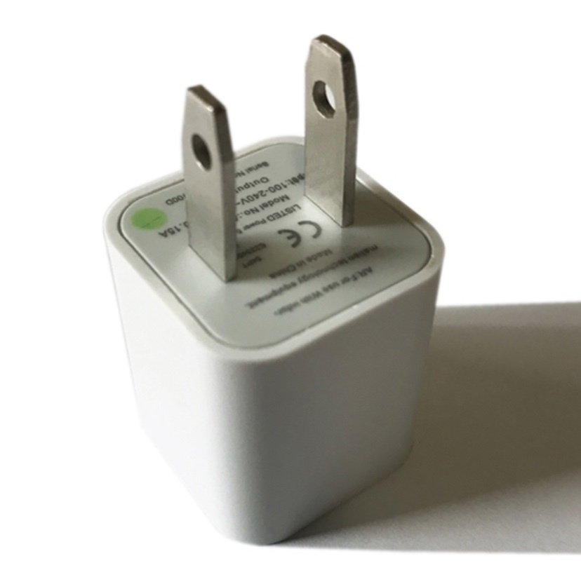 ホワイト　カラフル USB 充電アダプター 家庭用コンセント 充電ACアダプター コンパクト　Android iphone ipod スマートフォン_画像1