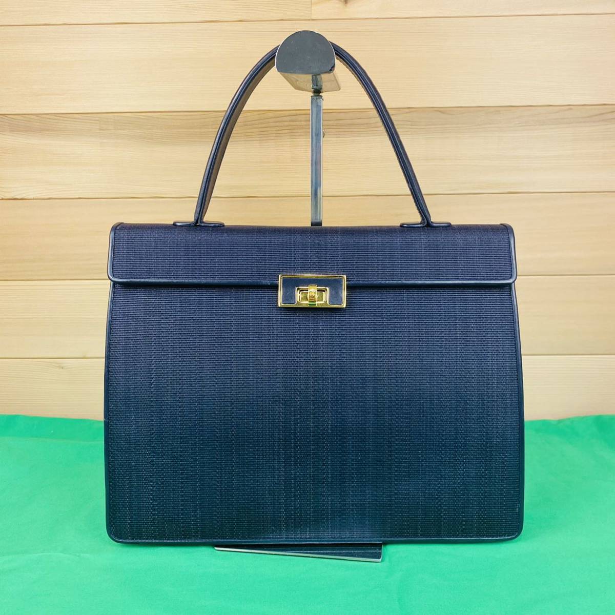 ☆即決☆ COMTESSE ホースヘア ハンドバッグ ターンロック ☆即決☆ COMTESSE ホースヘア ハンドバッグ ターンロック