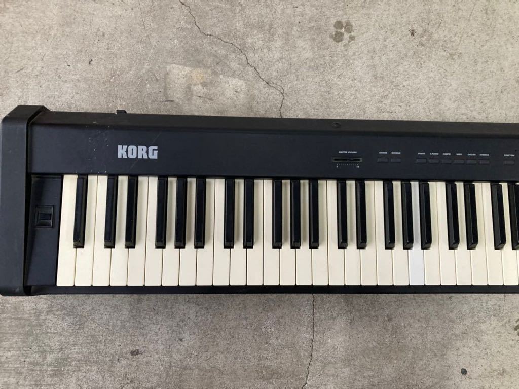YK8575 KORG　コルグ　キーボード　電子ピアノ　SP-100　本体のみ　アダプター欠品の為　動作未確認　現状品　1205_画像2