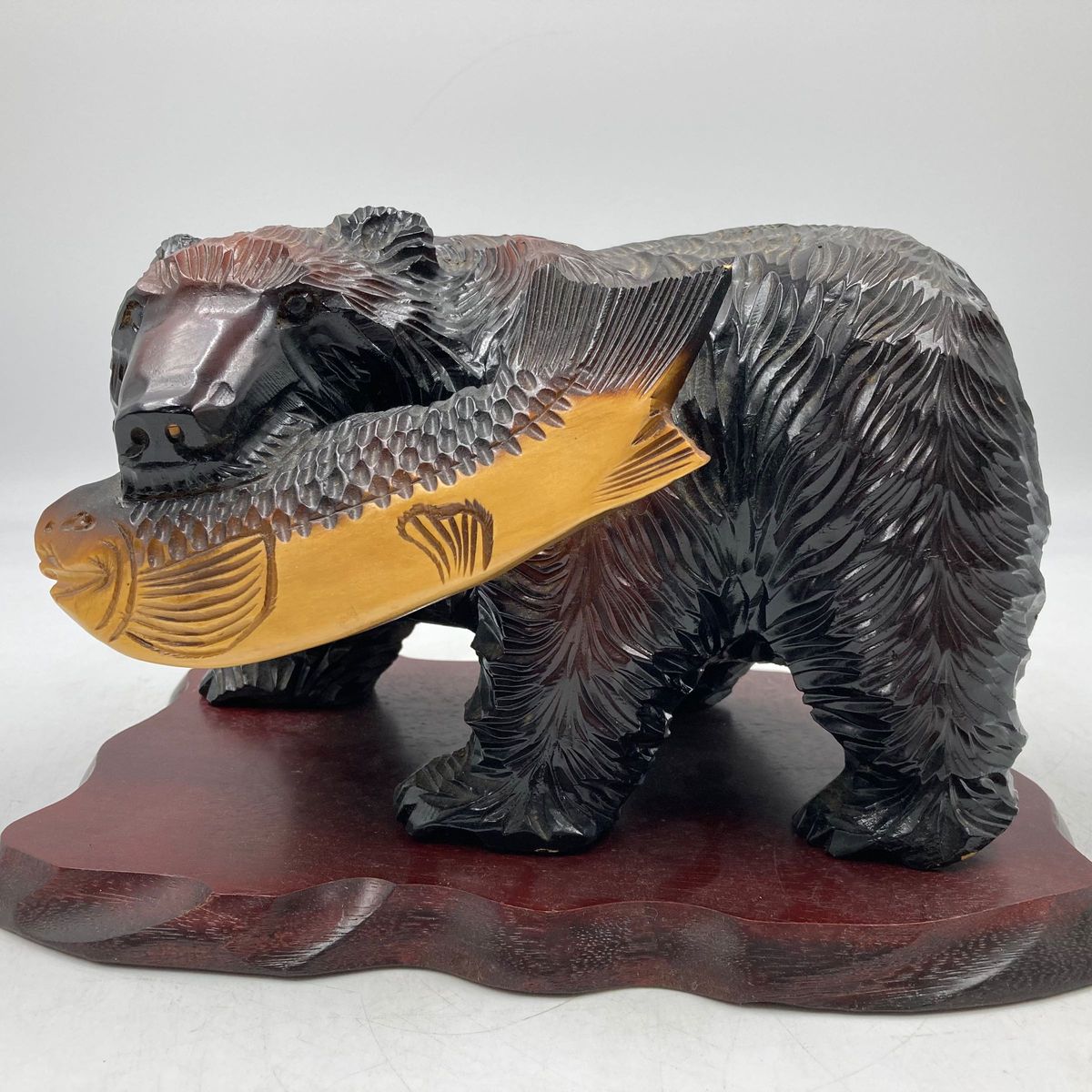 木彫りの熊 くま 置物 台座付 伝統工芸 北海道 アンティーク インテリア 民芸品 オブジェ