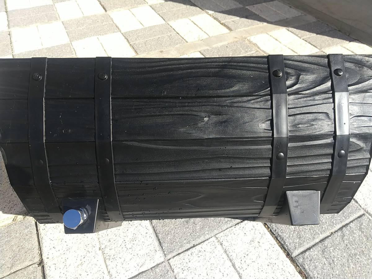 【排水ドレン付】 メダカ 飼育ケース 容器 ボックス オーバーフロー対策済み キャップ付き ビオトープ 樽型 ブラック 黒の画像4