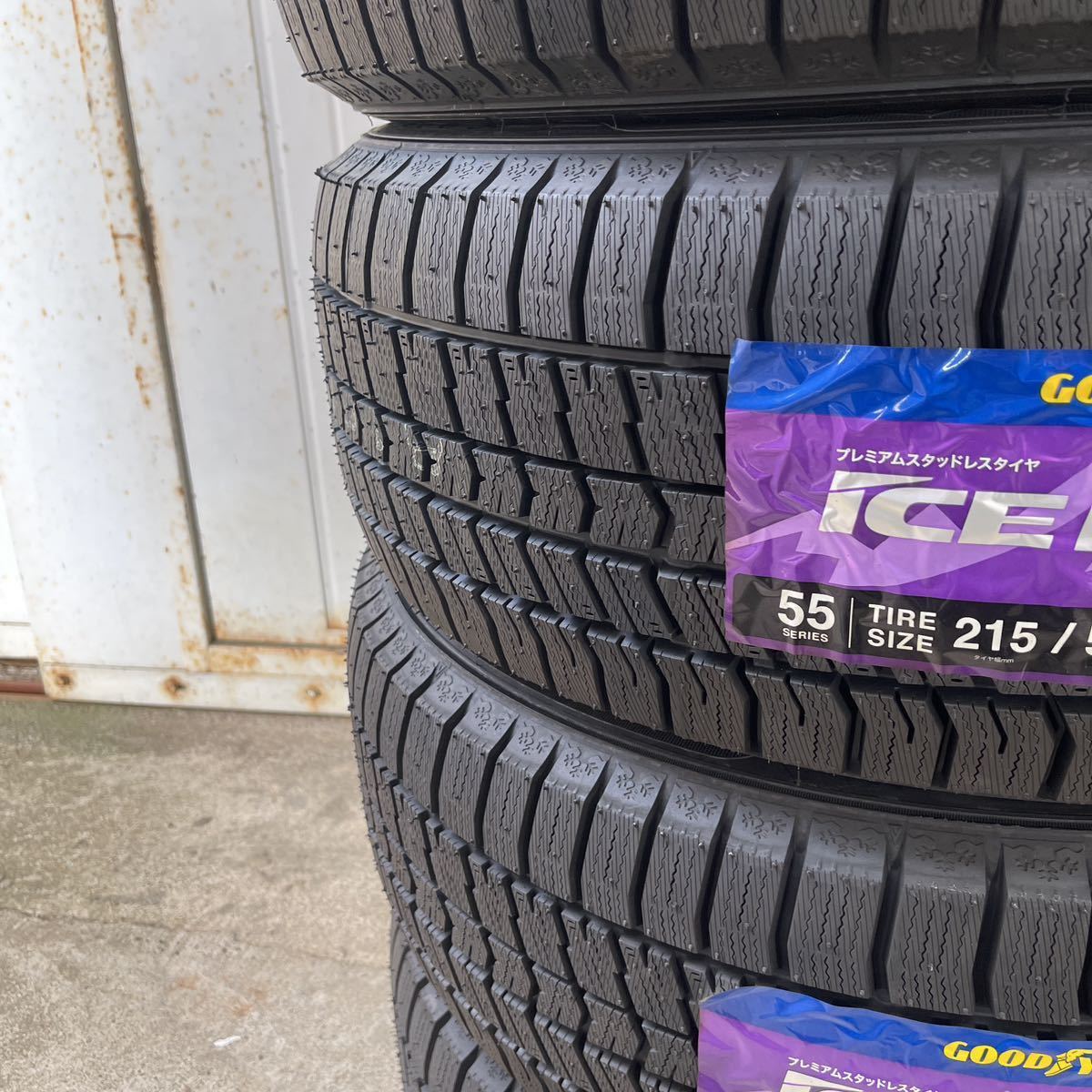 新品スタッドレス　グッドイヤー アイスナビ8 4本セット【215/55R18 95Q】GOOD YEAR ICE NAVI 8 冬タイヤ　マツダCX-30 ボルボV60◆_画像3