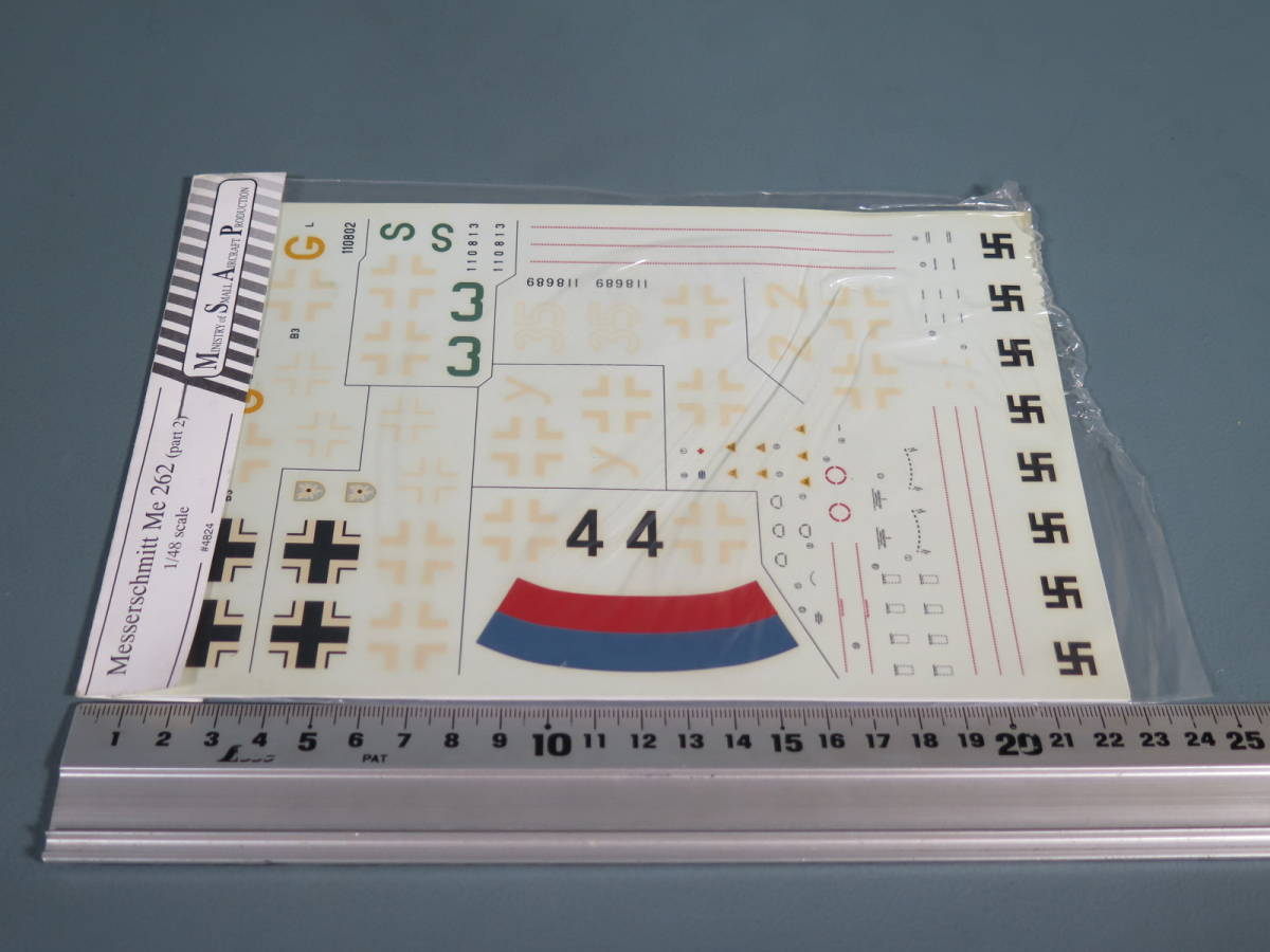 a1 デカール★メッサーシュミット Messerschmitt Me 262(part2) 1/48スケール ドイツ空軍 プラモデル シール パーツ★未開封_画像2