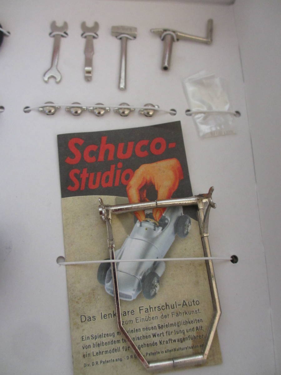 Schuco シュコー Studio Ⅶ Bausatz Mercedes Benz メルセデスベンツ W196 Stirling Moss 1953モナコGP 組立式ミニカー THE LEGEND IN TOYS_画像7