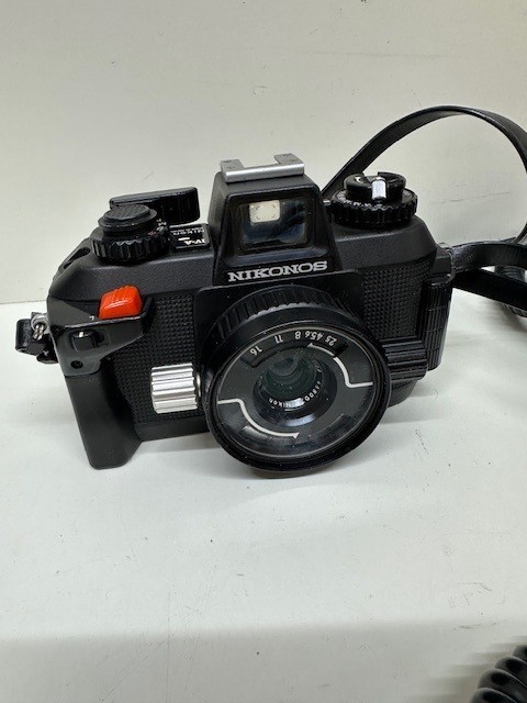 ♯【NIKONOS】ニコノス　Ⅳ-A　SPEEDLIGHT　SB101　水中カメラ　NIKKOR　35ｍｍ　1：2.5　動作未確認　_画像2