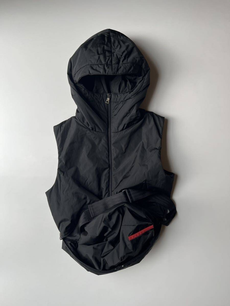 prada sport archive ベスト - トップス prada sport archive ベスト - トップス