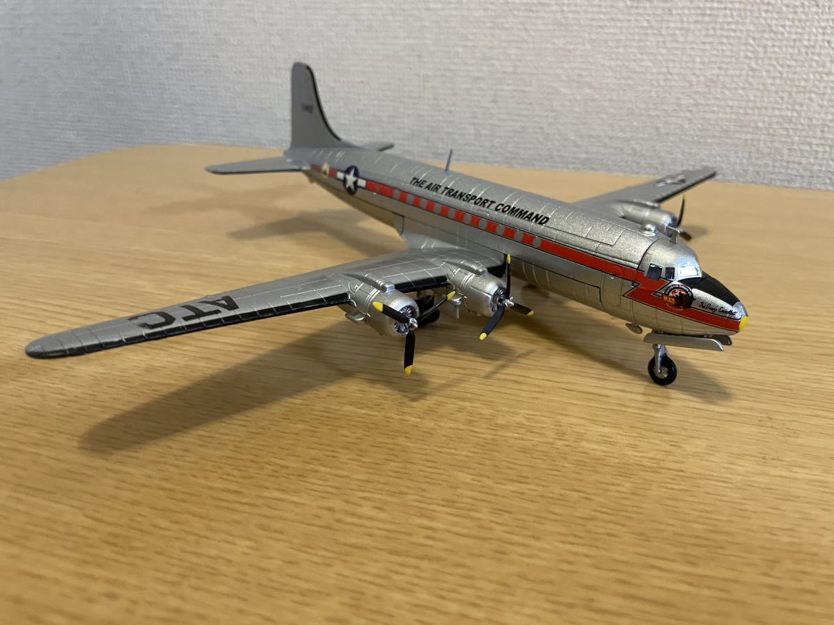1/144 完成品 IXOダグラス C-54（DC-4）スカイマスター ダイキャスト_画像1