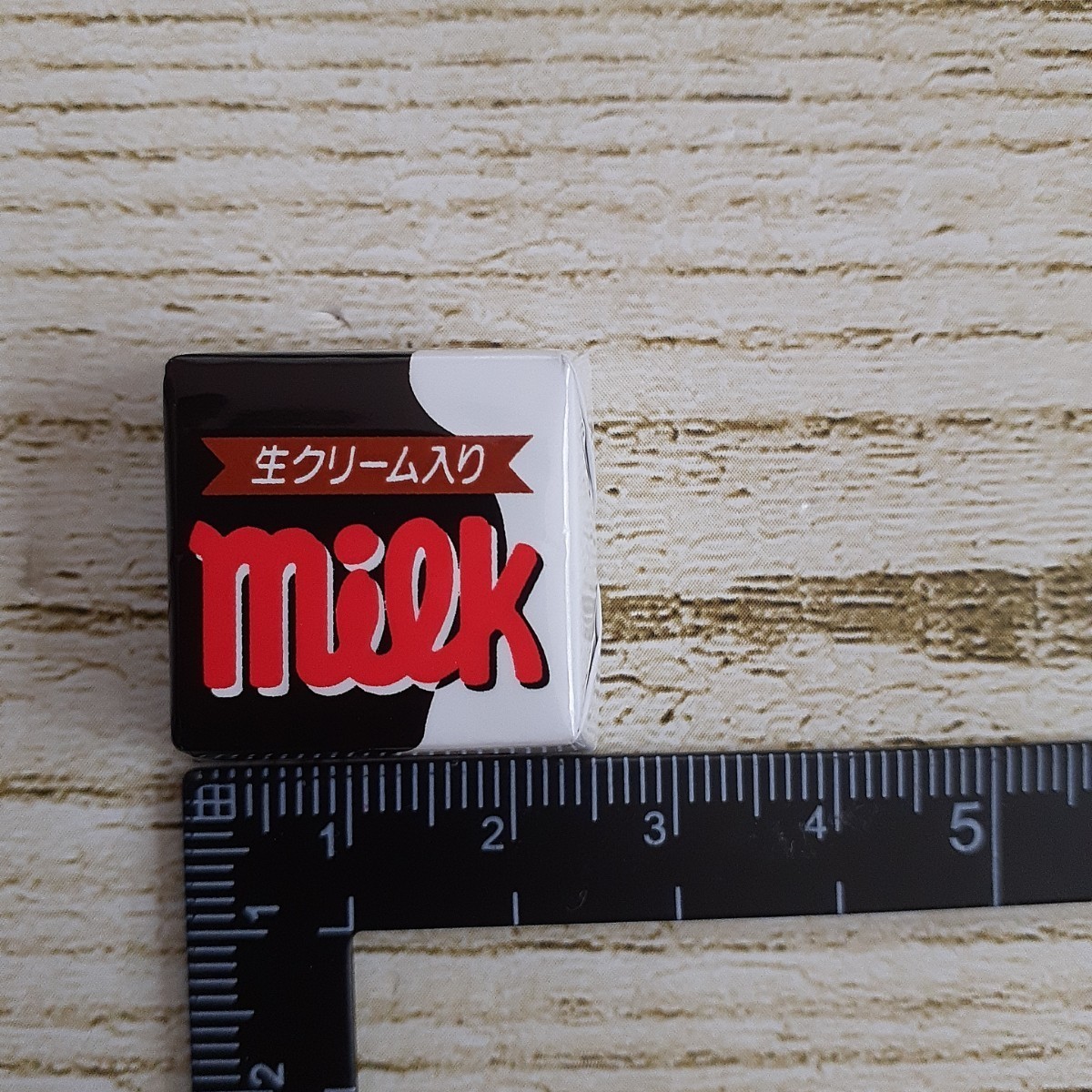 2.5cm角チロルチョコ　ミルク　100個　_画像2