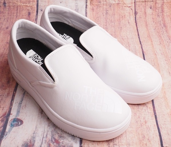 新品正規 ノースフェイス 海外限定 軽量 エコレザー SLIP ON OG スニーカー/スリッポン 26cm ホワイト(WHT) 直営店購入_画像1