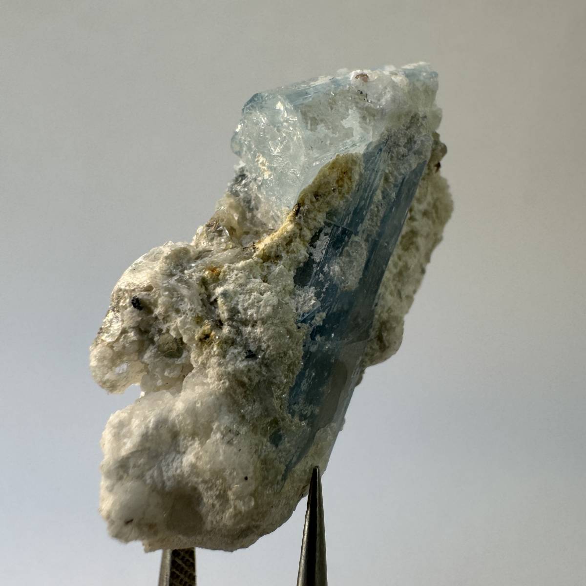 【E23280】 アルカリベリル ベリル パキスタン 結晶 天然石 パワーストーン 緑柱石 原石 鉱物_画像4
