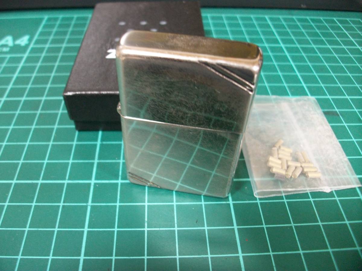 【2000円スタ】【ZIPPO】ジッポー　中古　おまけ付　送料無料　中古　詳細不明　現状優先！_画像2