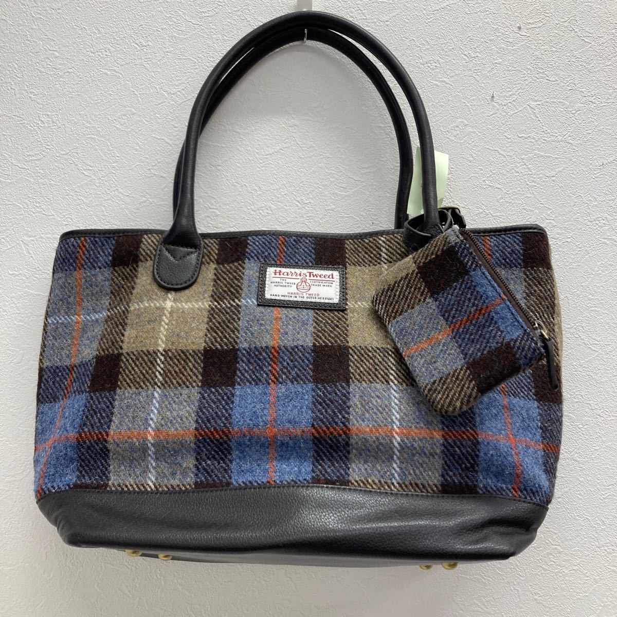 □7071　良品 HARRIS TWEED ハリスツイード 肩がけトートバック ハンドバック 大容量 ウール チェック柄 レディース ポーチ付き_画像2