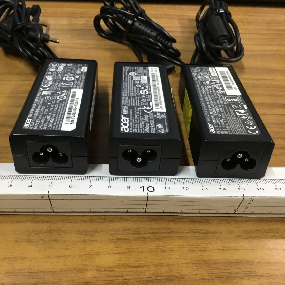 （1226OH04）送料無料/中古/Acer エイサー/A13-045N2A・ADP-45HE B・PA-1450-26/19V/2.37A/純正 ACアダプタ 3個セット_画像5