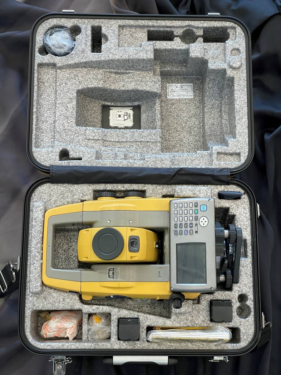 【埼玉発/第３弾】 セット！　TOPCON　PS-105A　FC-250　RC-5　プリズムユニット×２　三脚×３　トータルステーション　測量　トプコン_画像6