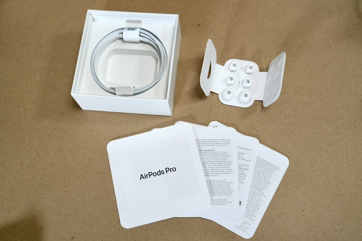 美品/付属品未使用】Apple AirPods Pro（第2世代） MQD83J/A Model