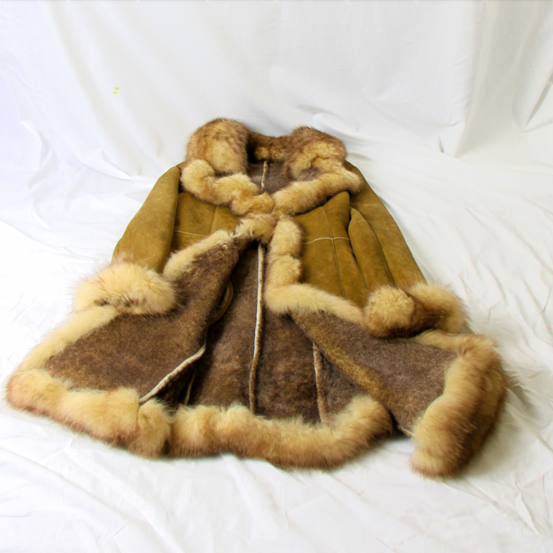 * gorgeous . fox trim Britain Ram mouton coat k real fur lady's outer *