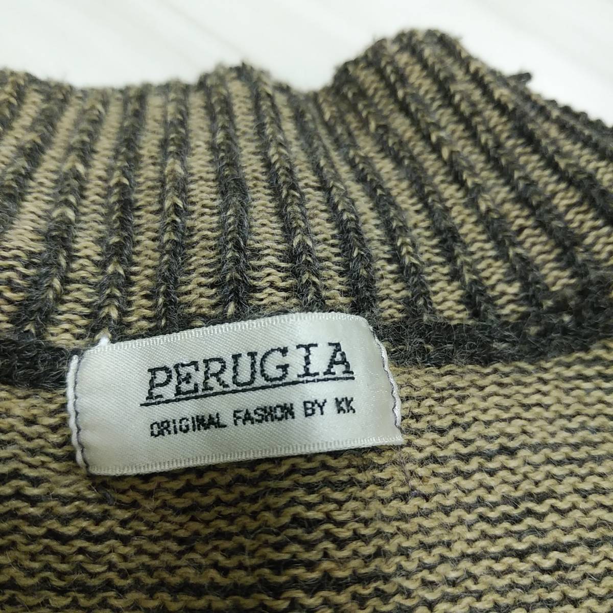 PERUGIA 長袖セーター ニット ハイネック グレー・茶色系 総柄 M-L 毛30% ミセス_画像9