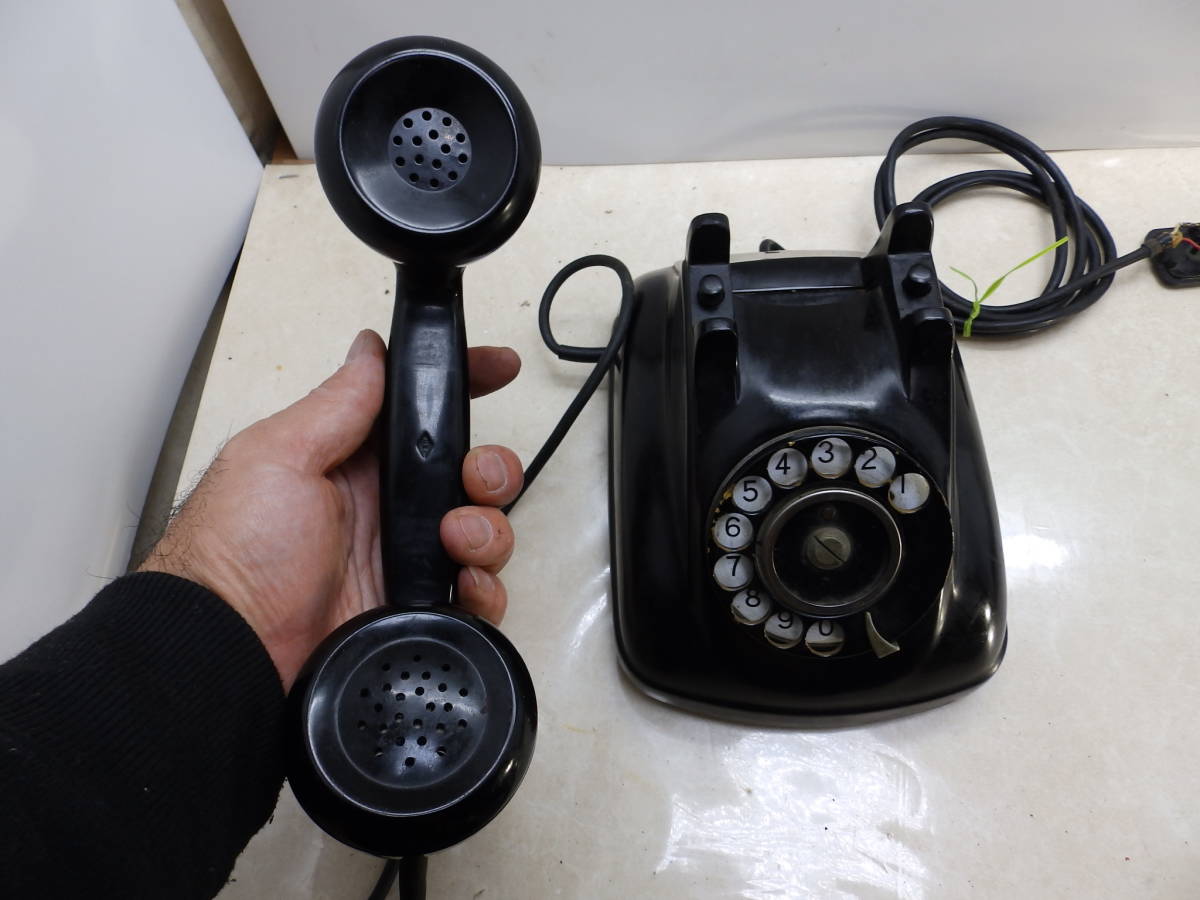 2 黒電話 電話機 昭和レトロ アンティーク 卓上 日本電信電話公社 レトロ 4号機 A型 ひかり電話につないで104かけ通話できた。の画像2