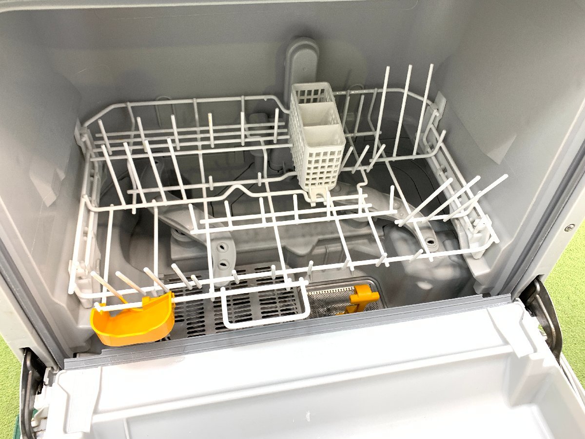 パナソニック Panasonic プチ食洗 食器洗い乾燥機 食器18点 24L NP-TCR4-W 据え置き 卓上 前開き式 2018年製 d11103su_画像7