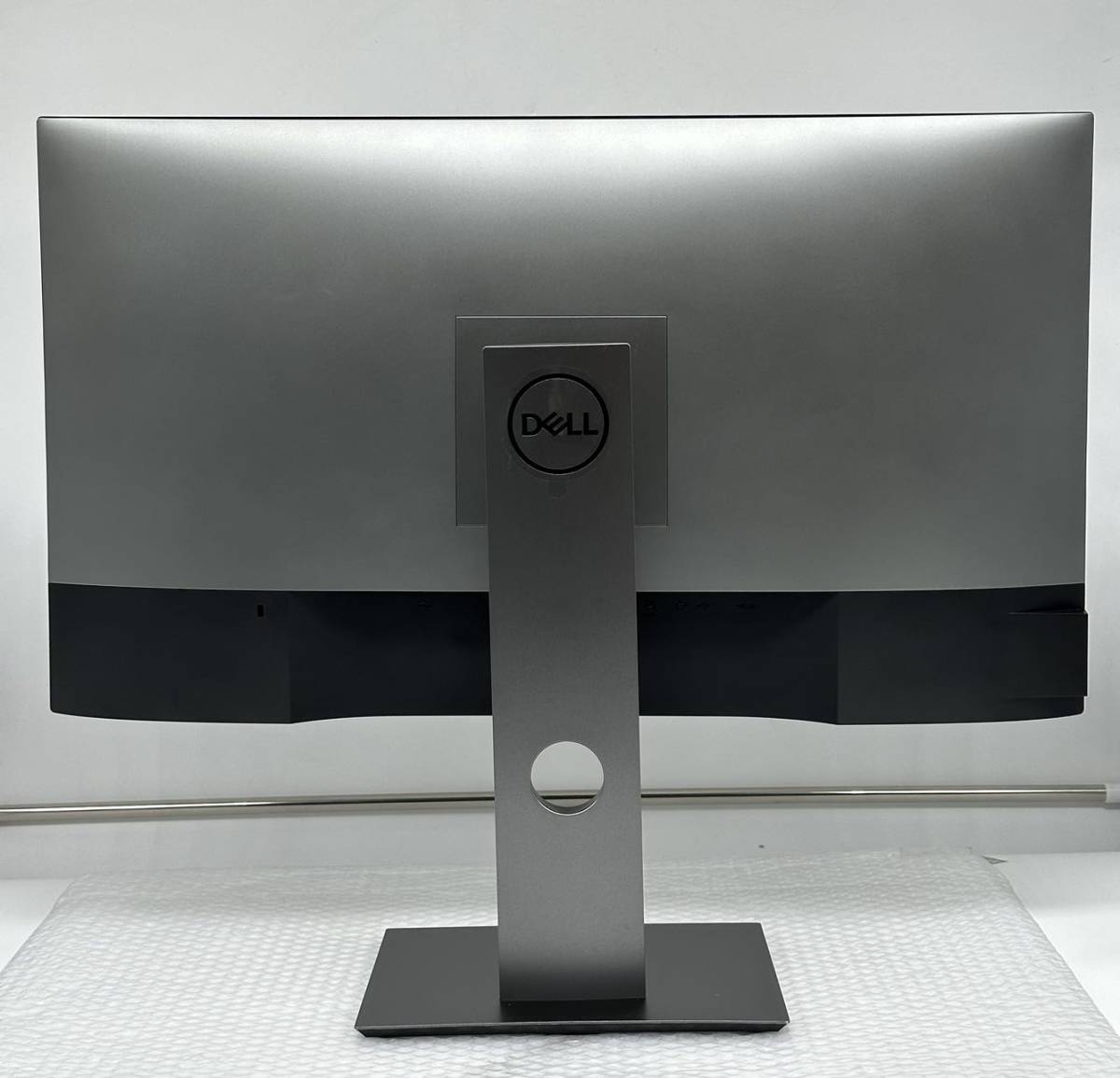  Dell デル 液晶モニター 27インチ ワイド U2719DC WQHD（2560x1440）Type-C/HDMI/DisplayPort対応_画像4