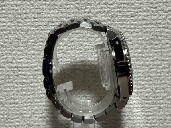 稼働 GUCCI グッチ 136.2 DIVE ダイブ 200M/660FT 黒文字盤 メンズ腕時計 ブランド腕時計 デイト クオーツ ネイビー レッド_画像6