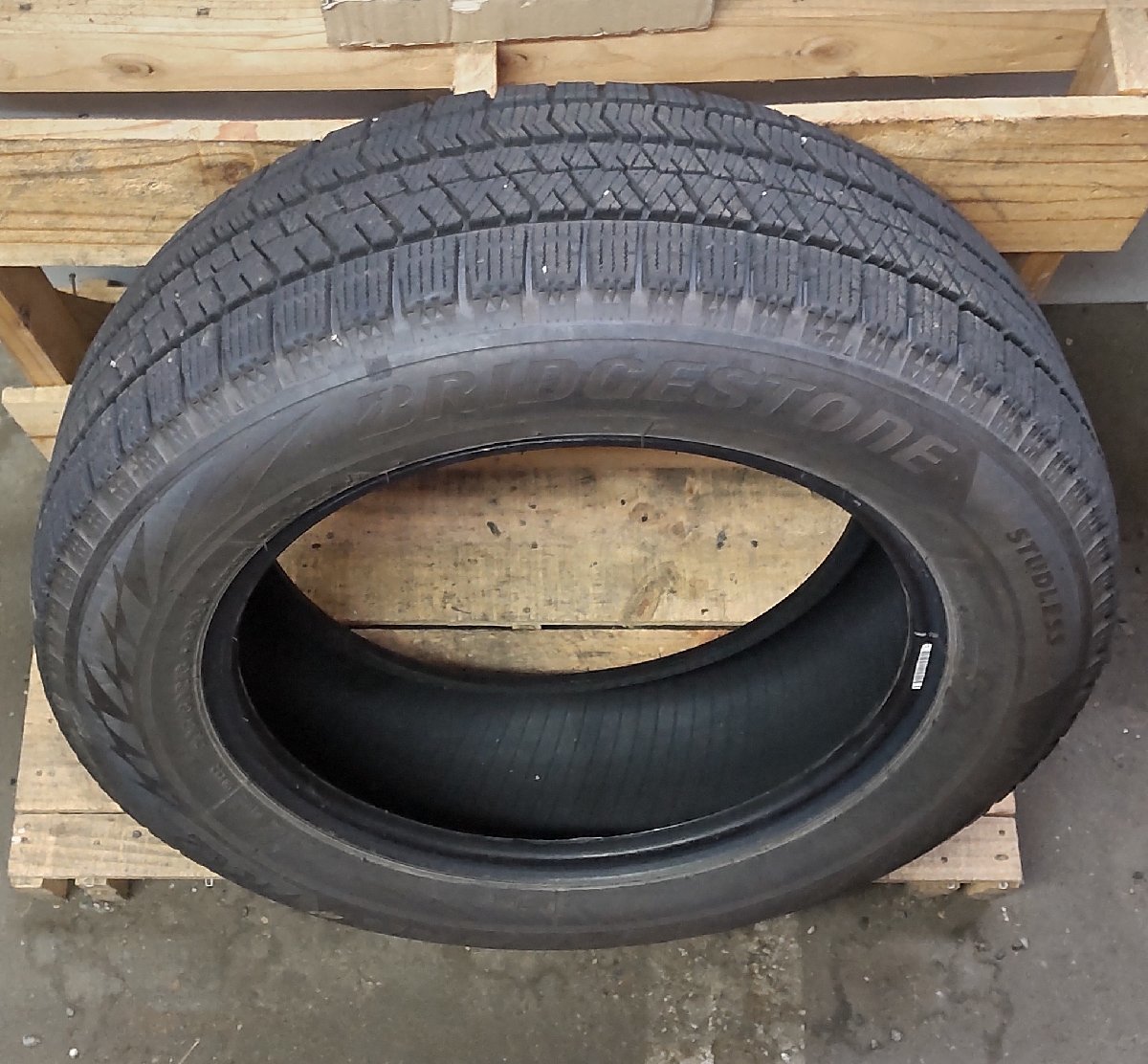 スタッドレス タイヤ 1本 2021年製 205/60R16 92Q BRIDGESTONE BLIZZAK VRX2 7.9 中古_画像6