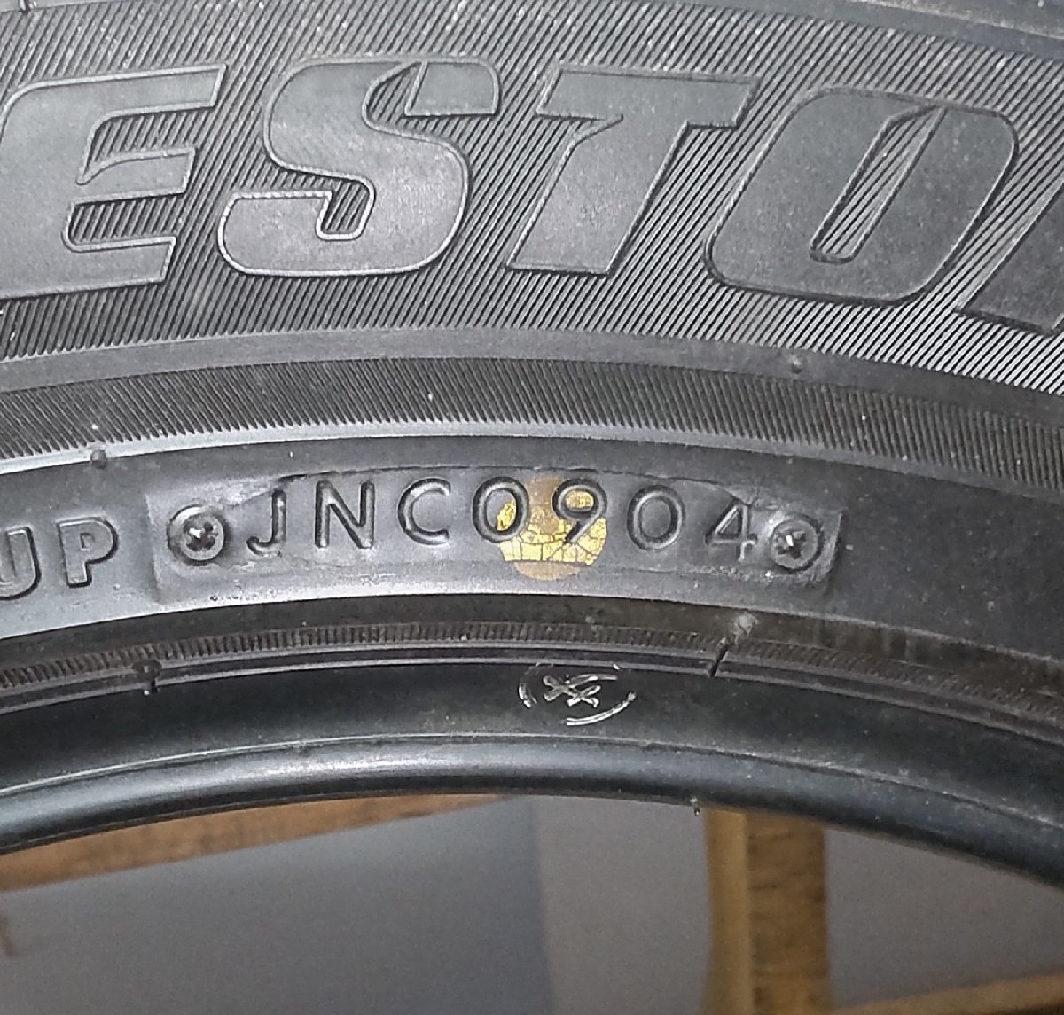 ノーマル タイヤ 1本 2004年製 225/55ZR17 97W BRIDGESTONE REGNO ER55 8.5 中古_画像7