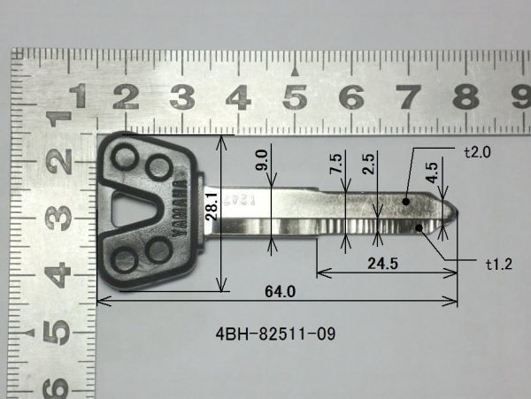 ●4BH-82511-09 ブランクキー☆1/ヤマハスペアキー メインキー YAMAHA刻印付 No1247 RZ125 RZ250 RZ350 RZV500R SR400 XJR400 V-MAX ジョグ_画像1