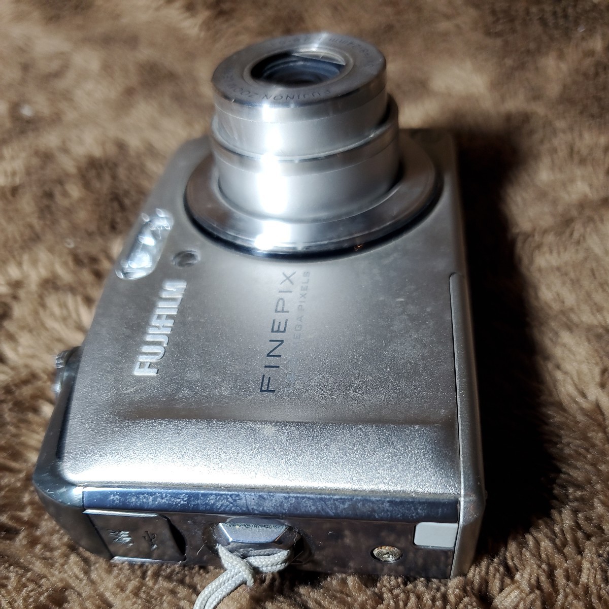 FUJIFILM デジタルカメラ F50fd FinePix コンパクトデジタルカメラ バッテリー 1個 充電器 BC-50 セット 現状品_画像10