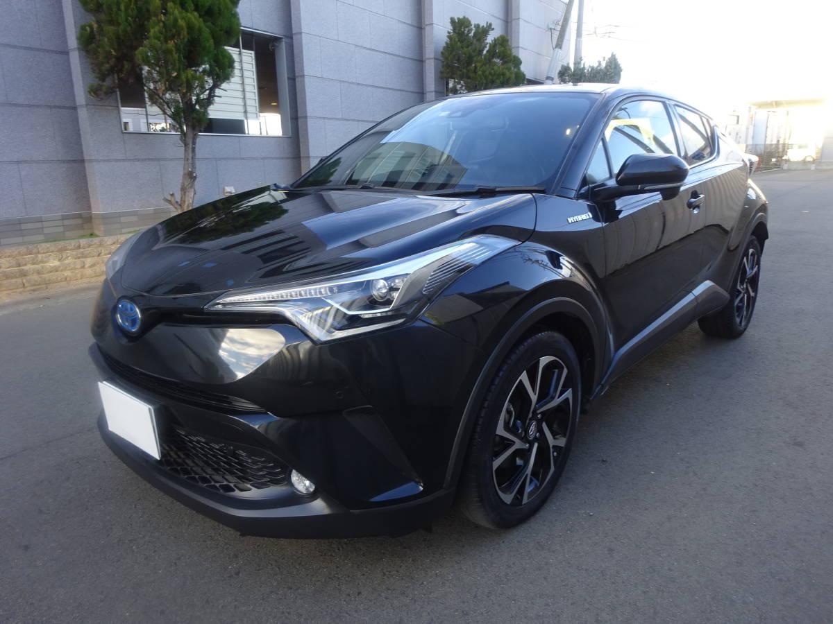 トヨタ C-HR G ハイブリット ZYX10 車検 令和6年12月 走行13300㎞ １オーナー車 人気のブラック♪_画像1