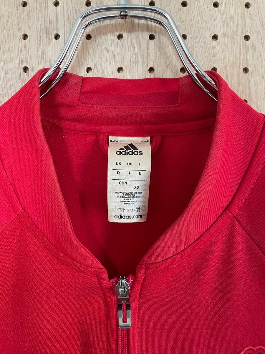 adidas マンチェスターユナイテッド トラックジャケット adidas マンチェスターユナイテッド トラックジャケット