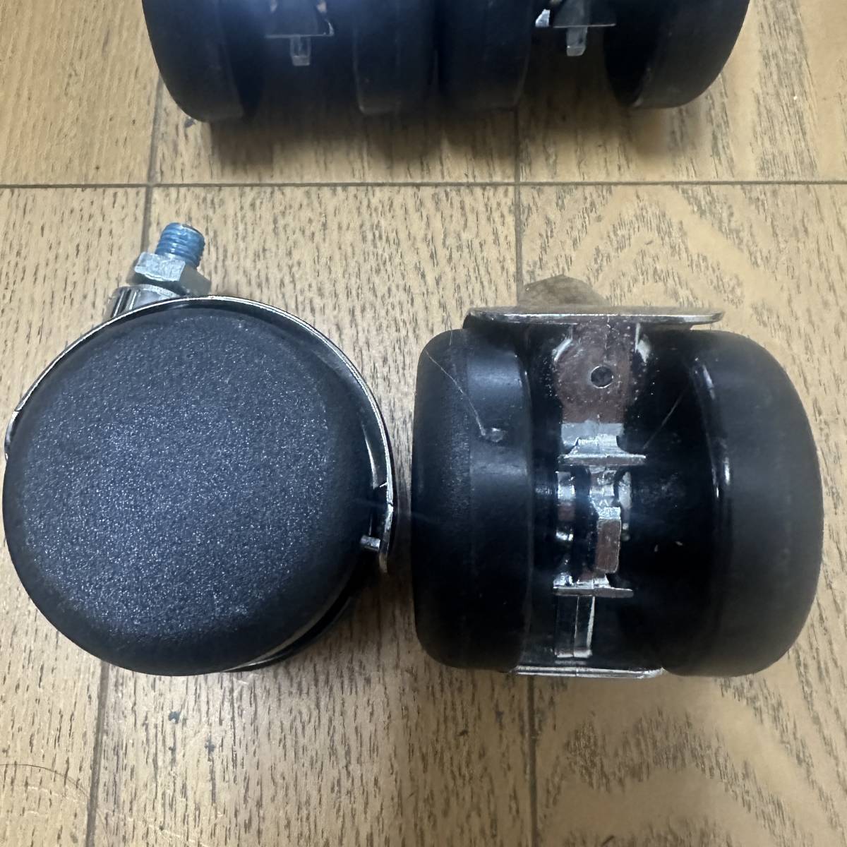 USM Haller ハラー システム キャスター 8個セット 刻印付き USM Haller ハラー システム キャスター 8個セット 刻印付き