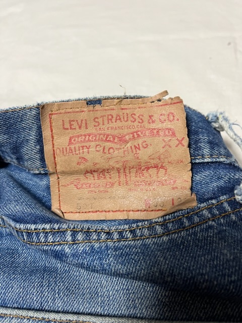 Levis LEVIS 66前期　古着　ヴィンテージ　501 赤耳　オリジナル　デニム　ジーンズ　ボロ　リペア　_画像3