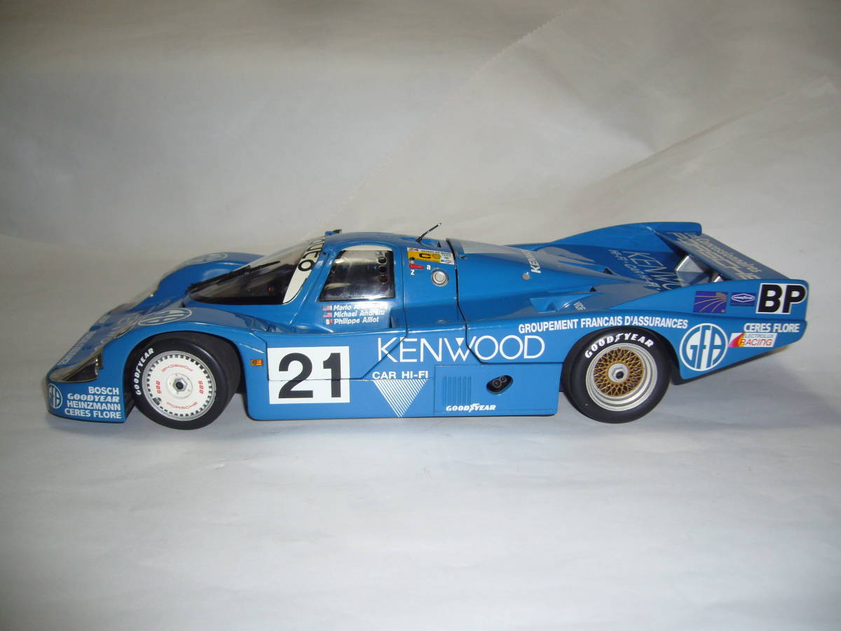 ★1/18　ミニチャンプス製　1983 Porsche 956L #21 Kremer Racing 1983 Le Mans 24h　ジャンク品処分★_左側バックミラー破損紛失
