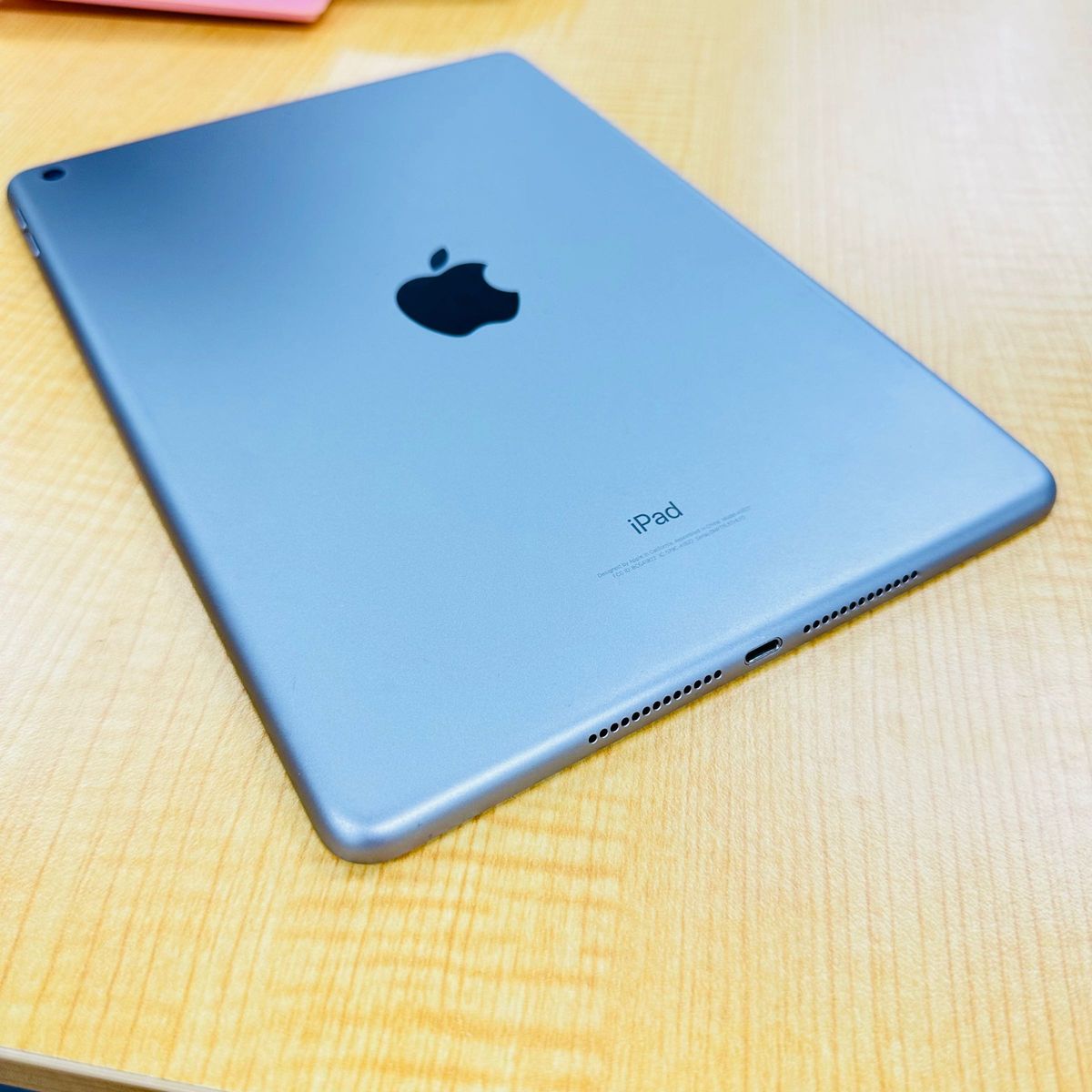 Apple iPad 第5世代 128GB Wifi モデル グレー