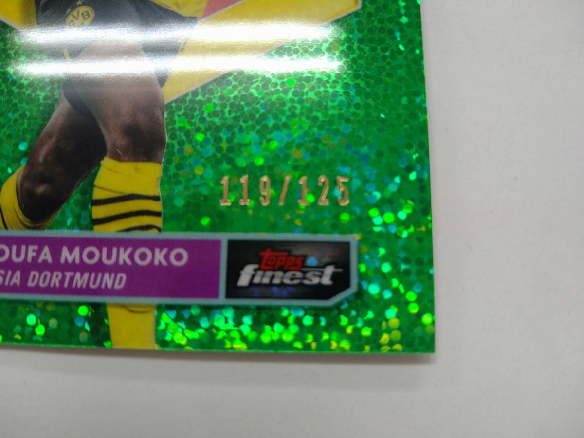 値下げ TOPPS 2022-23 FINEST UEFA CLUB COMPETITION BASE No.7 YOUSSOUFA MOUKOKO GREEN SPECLE REFRACTOR 119/125 特価即決 22-23 ムココ_画像3