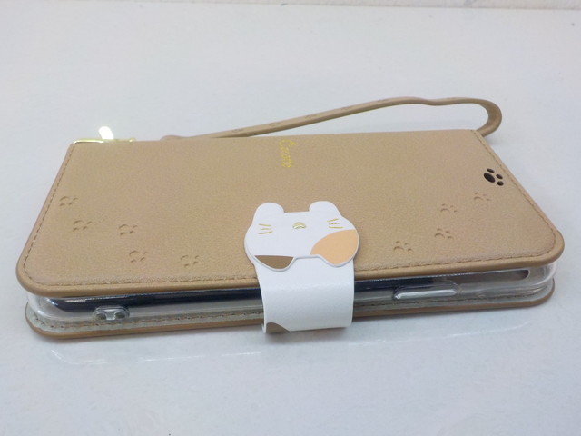 TIN★☆在庫あり32　iPhone11　手帳型ケース ベージュ　茶系　猫　iP19_61-COT05 Beige 新品未使用　3-10-5_画像3